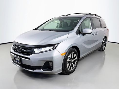New 2026 Honda Odyssey EX-L image 3