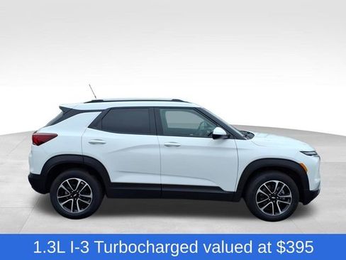 New 2026 Chevrolet TrailBlazer LT image 2