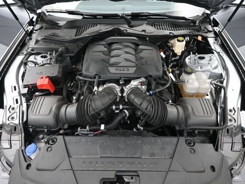 Used 2025 Ford Mustang GT Premium RWD image 30