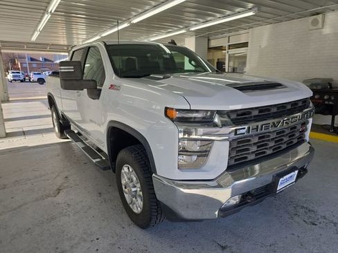 Certified 2023 Chevrolet Silverado 2500 LT w/ Convenience Package image 7