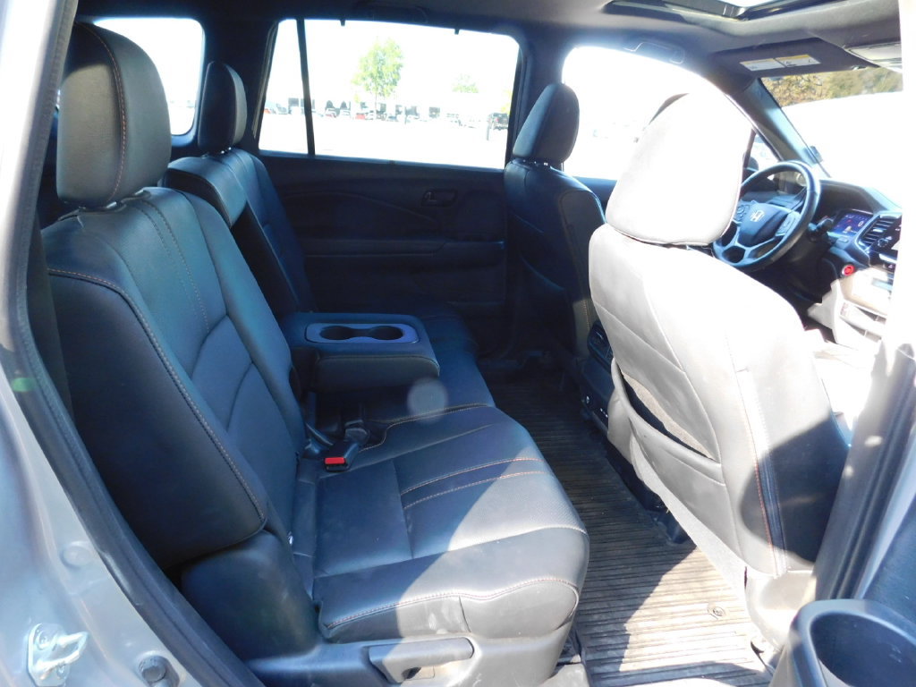 Certified 2025 Honda Passport TrailSport image 6