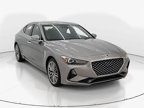 Used 2021 Genesis G70 2.0T image 3