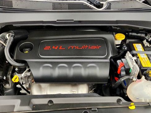 Used 2022 Jeep Compass Latitude AWD/4WD image 25