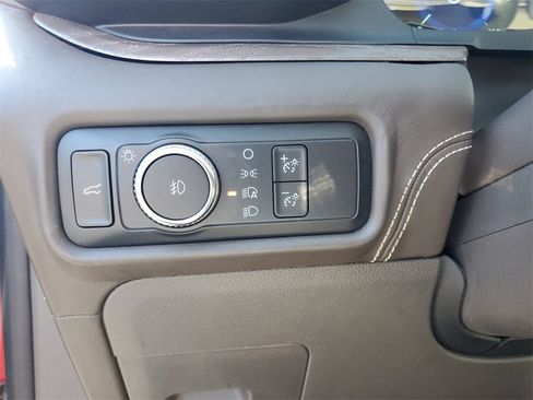 Used 2020 Ford Explorer Platinum w/ Premium Technology Package image 16