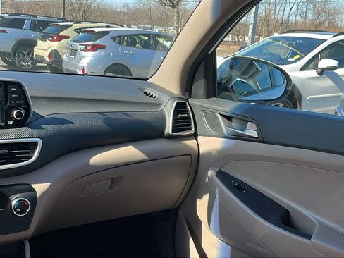 Used 2019 Hyundai Tucson SE w/ Cargo Package image 24