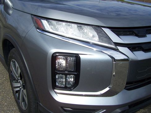 Used 2021 Mitsubishi Outlander Sport SE image 31