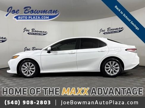 Used 2020 Toyota Camry LE FWD image 1