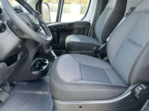 New 2026 RAM ProMaster 2500 w/ Convenience Group image 10