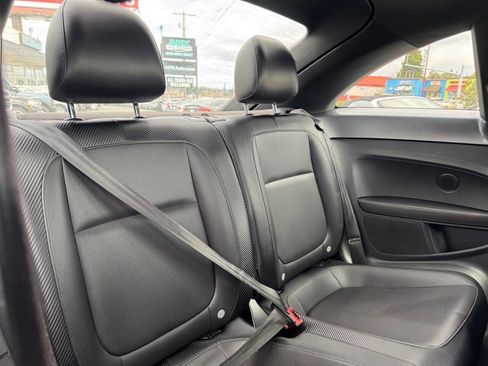 Used 2012 Volkswagen Beetle 2.5 image 15