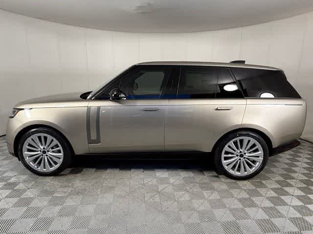 New 2026 Land Rover Range Rover SE AWD/4WD image 3