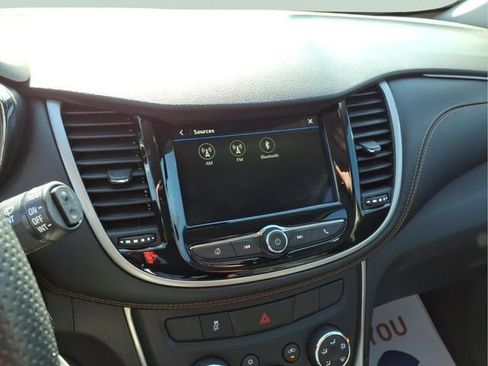 Used 2019 Chevrolet Trax LS w/ Tint and Cruise Package image 17