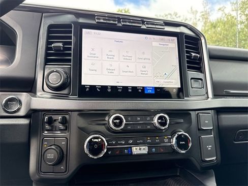 Certified 2024 Ford F350 Platinum w/ FX4 Off-Road Package image 26