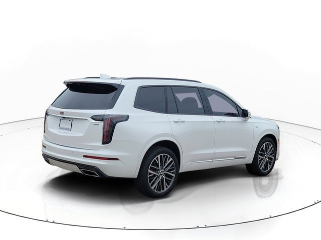Used 2025 Cadillac XT6 Sport w/ Technology Package AWD/4WD image 3