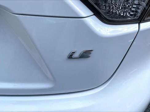 Used 2025 Toyota Corolla LE FWD image 10