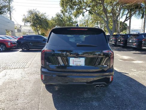 Certified 2025 Kia Telluride SX Prestige X-Line image 5