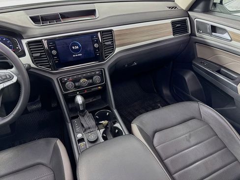 Used 2021 Volkswagen Atlas SEL Premium image 29