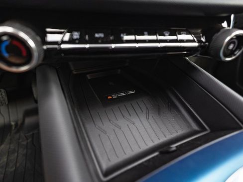 New 2026 Chevrolet Equinox EV LT w/ LPO, Blackout Package image 8