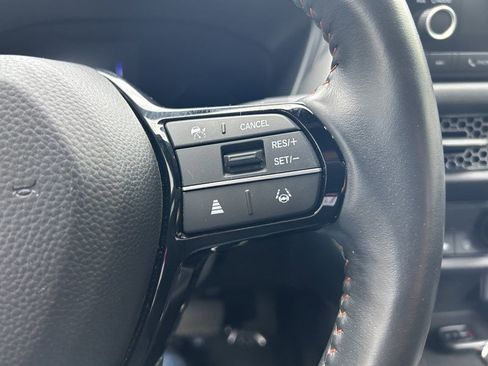 Used 2025 Honda HR-V Sport image 16