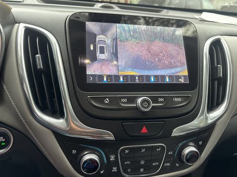 Used 2019 Chevrolet Equinox Premier image 13