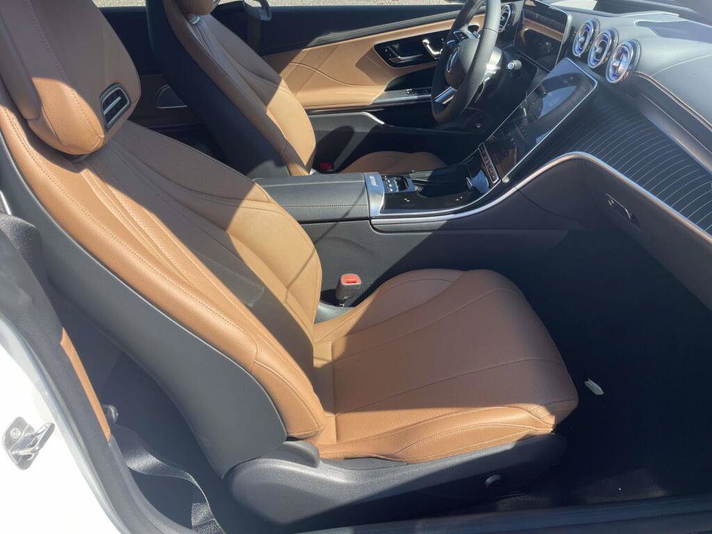 New 2027 Mercedes-Benz CLE 450 4MATIC Cabriolet image 13