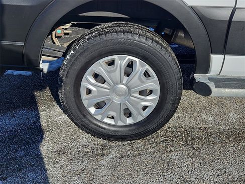 Used 2023 Ford Transit 250 Low Roof w/ Exterior Upgrade Package image 9