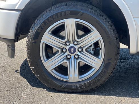 Used 2018 Ford F150 XLT w/ Equipment Group 302A Luxury image 28