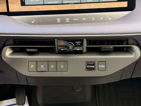 New 2026 Nissan Leaf SV+ w/ Floor Mat Package (SV+) image 25