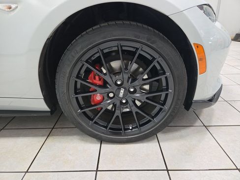 Used 2016 MAZDA MX-5 Miata Club w/ Brembo/BBS Package RWD image 39