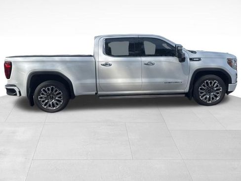 Used 2021 GMC Sierra 1500 Denali w/ Denali Ultimate Package image 8