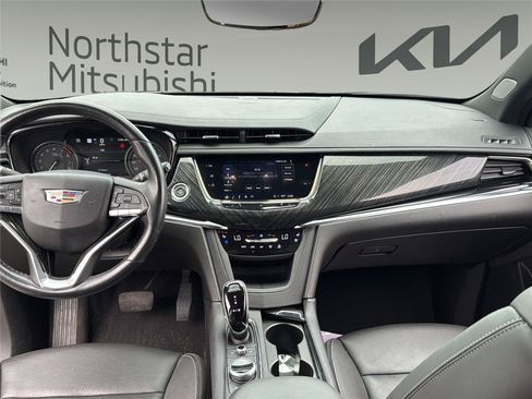 Used 2021 Cadillac XT6 Premium Luxury AWD/4WD image 9
