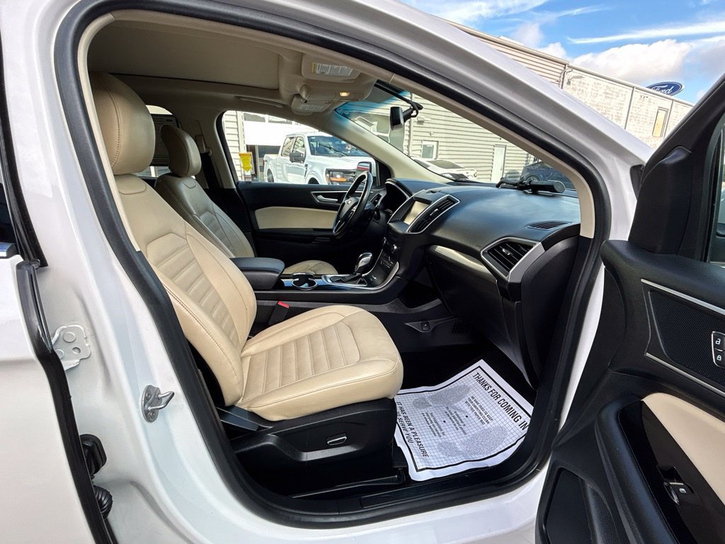 Used 2015 Ford Edge SEL w/ Equipment Group 201A AWD/4WD image 39