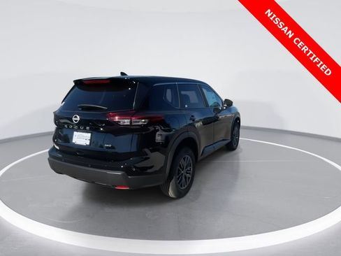 Certified 2025 Nissan Rogue S image 8