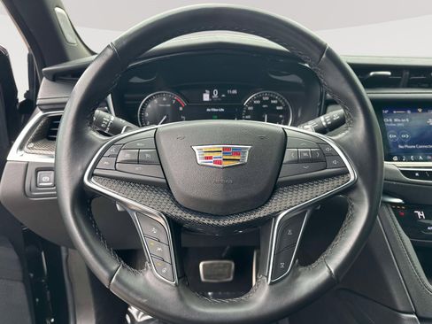 Certified 2022 Cadillac XT5 Sportv image 17