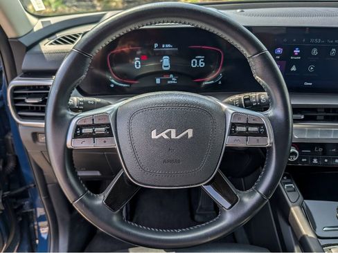 Used 2025 Kia Telluride S image 20