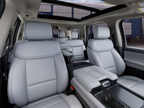 New 2027 Ford Expedition Platinum AWD/4WD image 10