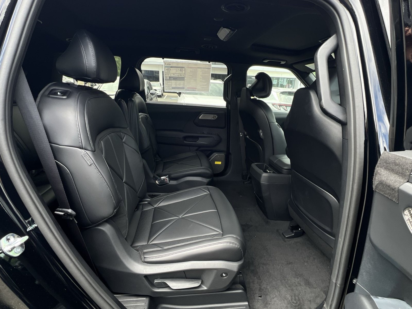 New 2027 Kia Telluride SX w/ Towing Package FWD image 33