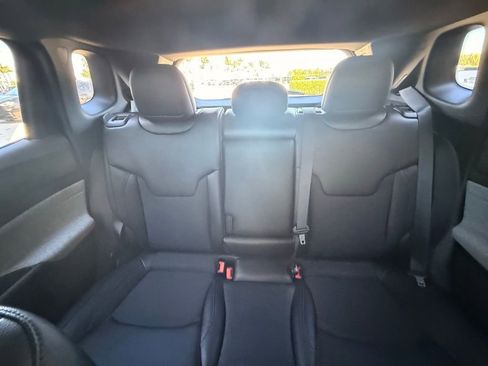 New 2026 Jeep Compass Latitude image 24