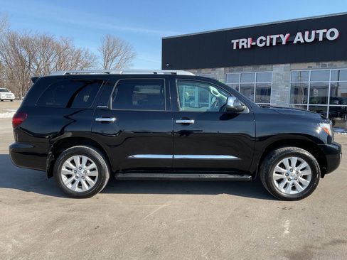 Used 2018 Toyota Sequoia Platinum image 9