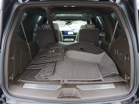 Used 2025 Chevrolet Tahoe Z71 w/ Z71 Off-Road Package image 18