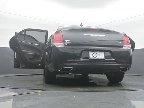 Used 2017 Chrysler 300 S w/ 300S Premium Group AWD/4WD image 58