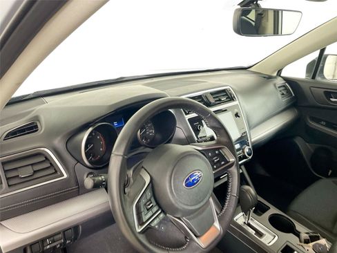 Used 2019 Subaru Outback 2.5i Premium AWD/4WD image 23