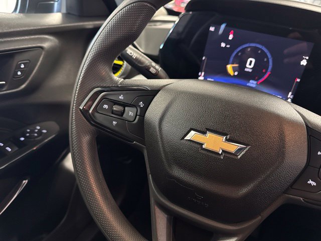 Used 2025 Chevrolet Trax LT FWD image 21