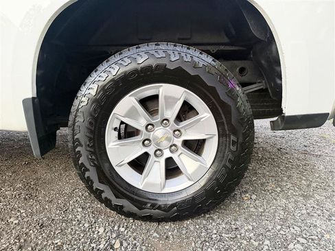 Used 2020 Chevrolet Silverado 1500 W/T w/ WT Value Package AWD/4WD image 9