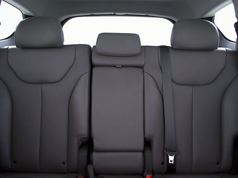 Used 2020 Hyundai Santa Fe Limited image 16