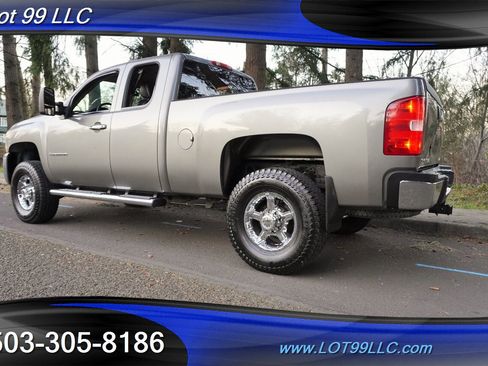 Used 2008 Chevrolet Silverado 2500 LTZ w/ Suspension Package, Off-Road image 10