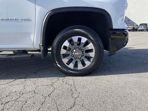 Used 2024 Chevrolet Silverado 2500 Custom w/ Custom Convenience Package image 31