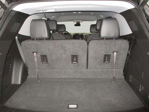 Used 2019 Chevrolet Traverse RS image 14