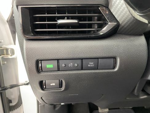 Used 2023 Nissan Sentra SV FWD image 22