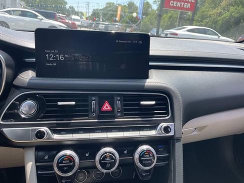 Used 2023 Genesis G70 2.0T AWD/4WD image 24