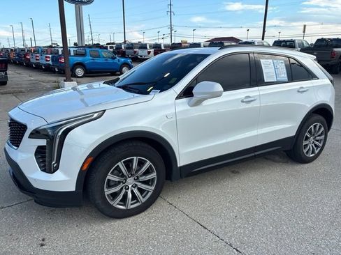 Used 2020 Cadillac XT4 Sport w/ Driver Awareness Package AWD/4WD image 3
